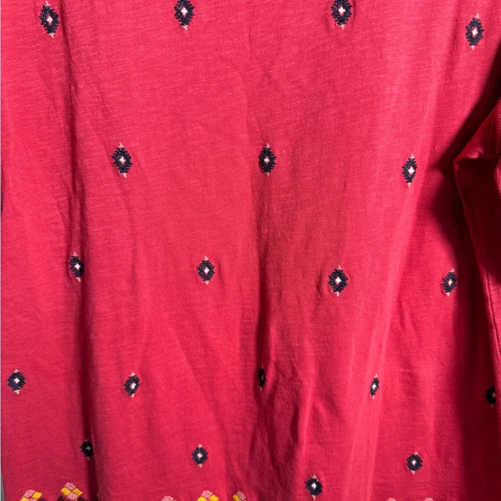 LOFT Dark Pink Short Sleeve Embroidered Knit Tee - Picture 2 of 6